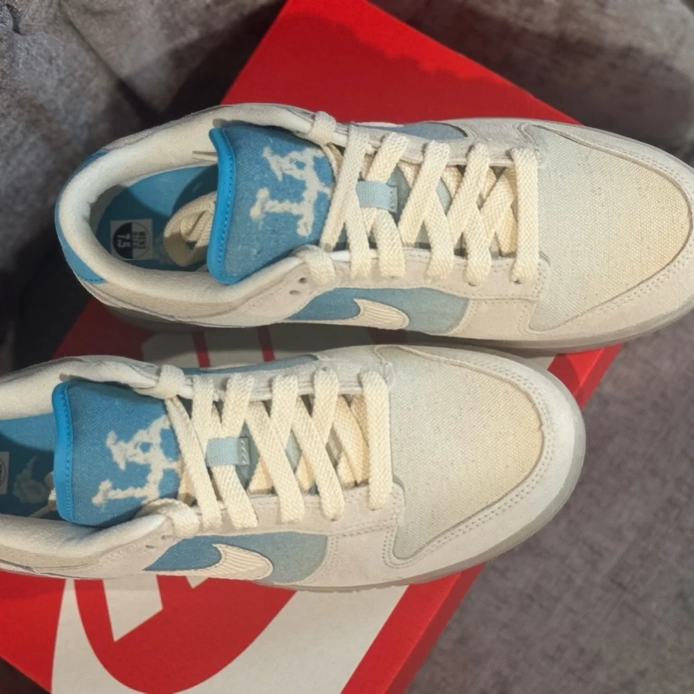 Nike Dunk Low LA Dodgers Off White Light Blue Sneakers Women Size 7 - Picture 3 of 6